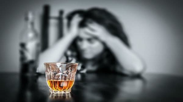dependência química, fases da dependência química, problemas com drogas, alcoolismo
